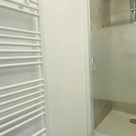 La Madeleine Apartment *